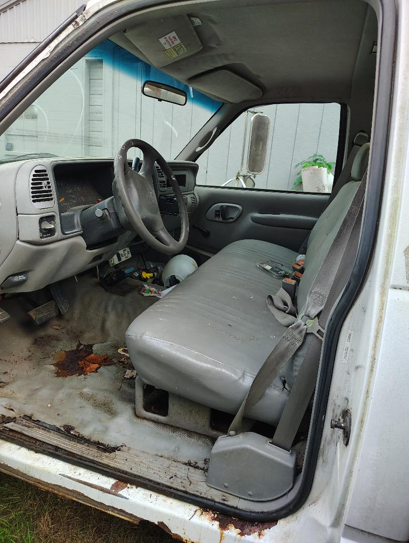 2001 CHEVROLET 3500 - Image 29